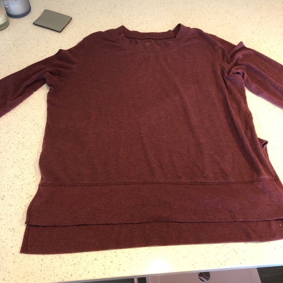 Alo Yoga T-Shirt - Picture 6 of 8